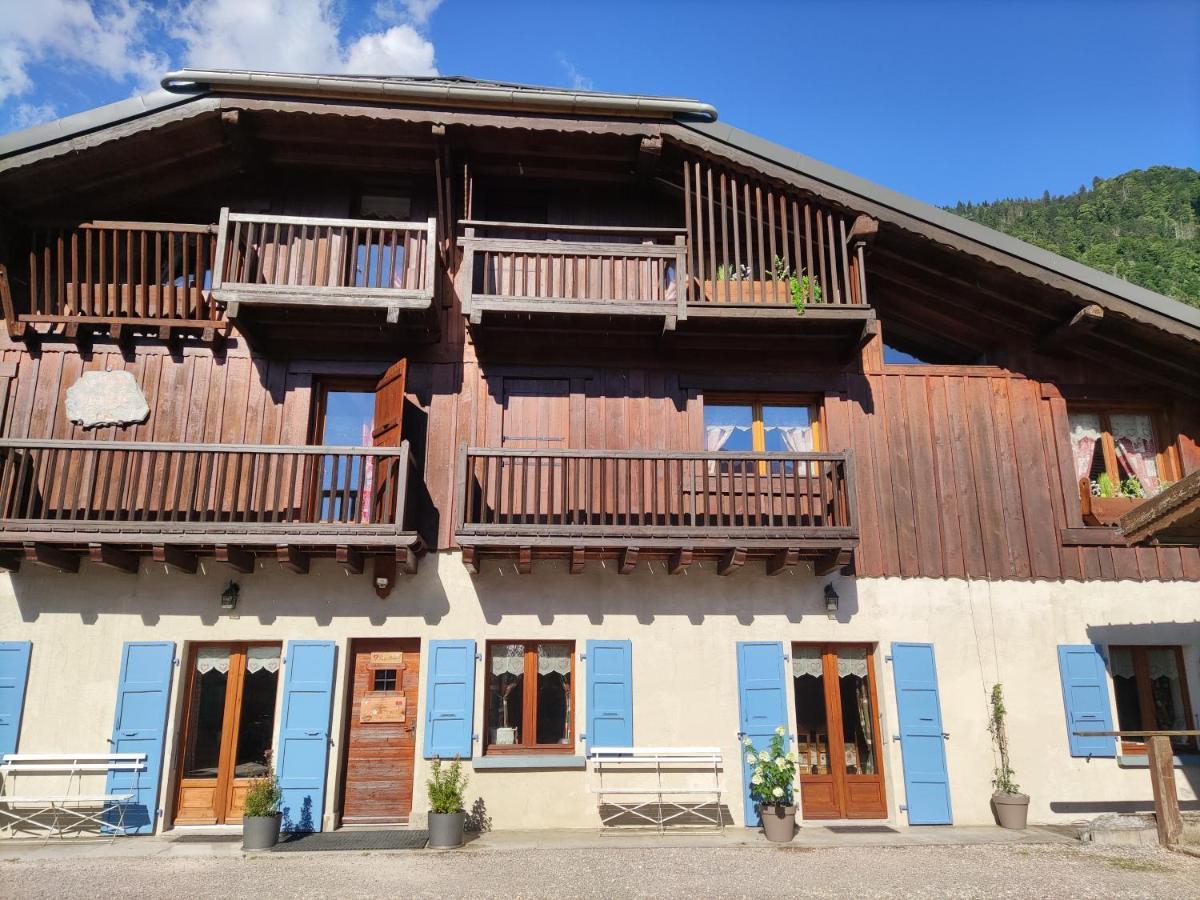 Villa La Ferme d'Henriette, à Samoëns Esterno foto